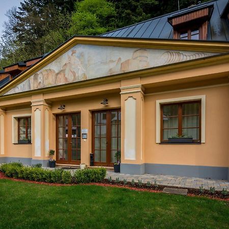 Apartmany Weissov Dom Banska Stiavnica Bagian luar foto