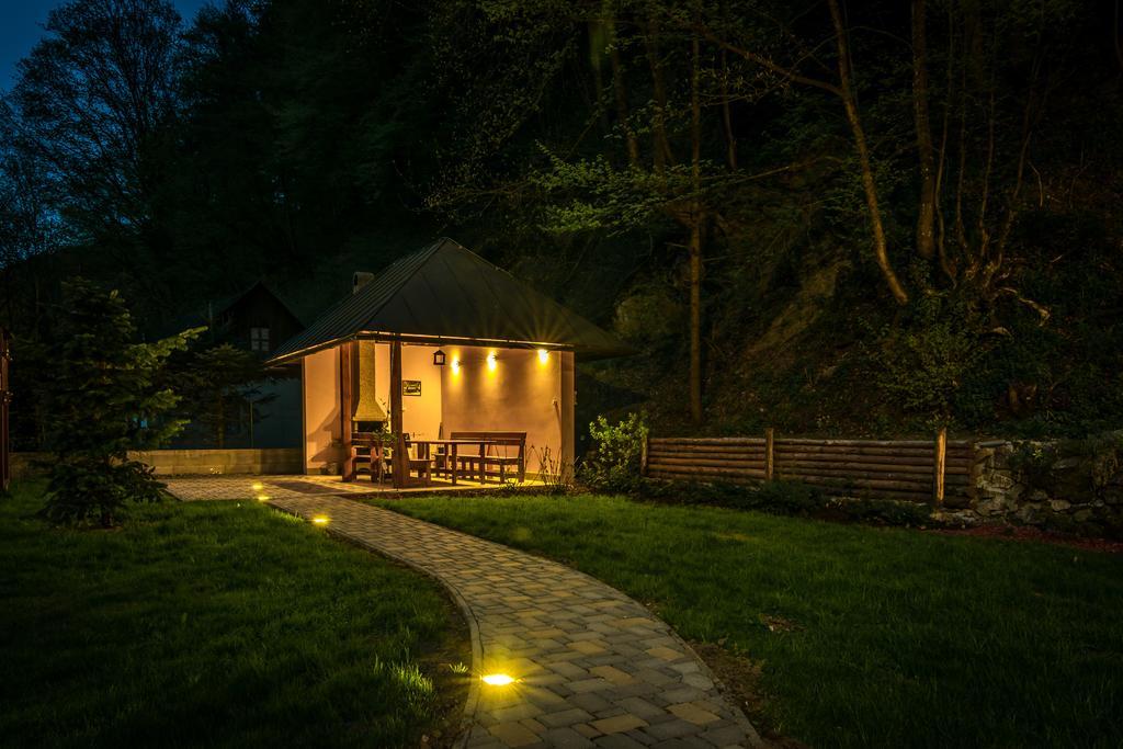 Apartmany Weissov Dom Banska Stiavnica Bagian luar foto