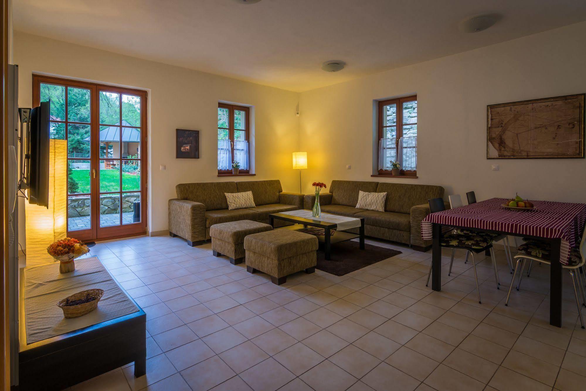 Apartmany Weissov Dom Banska Stiavnica Bagian luar foto