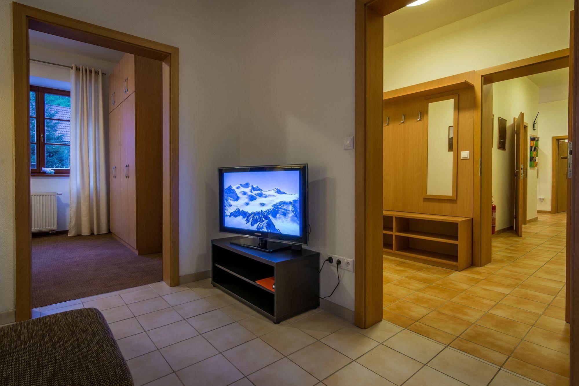 Apartmany Weissov Dom Banska Stiavnica Bagian luar foto